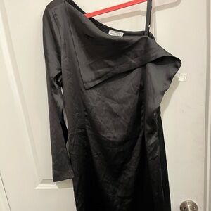 Elegant Black Long Sleeve Dress